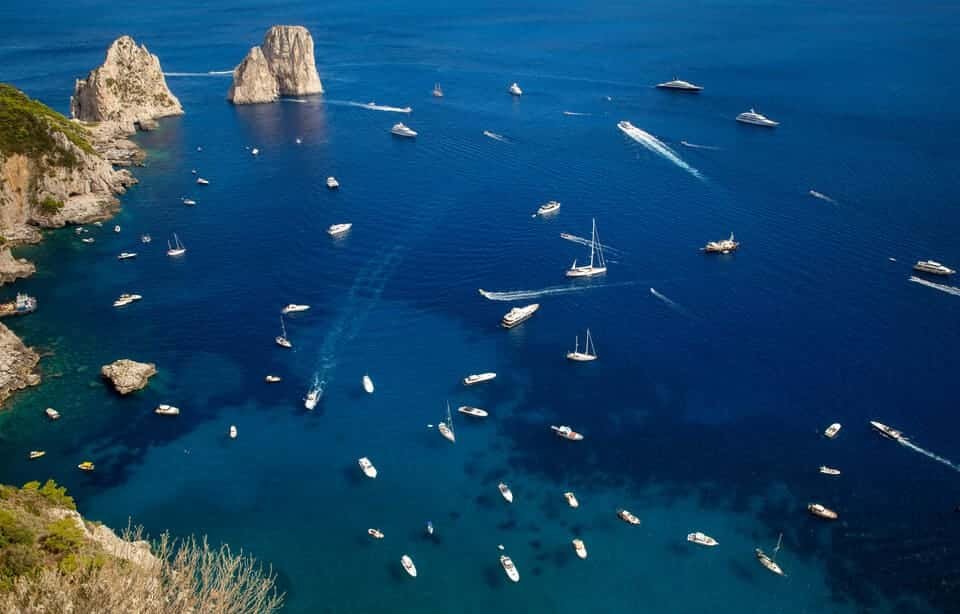 アマルフィ海岸プライベートボートツアー2025